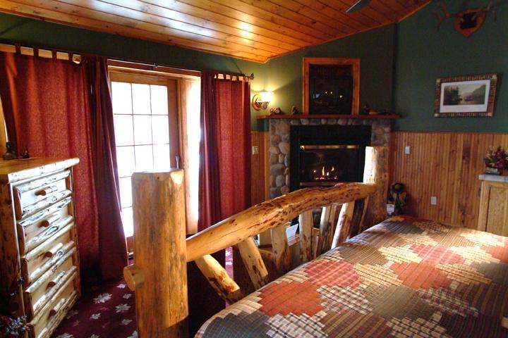 Lake George Boathouse Waterfront Lodging 볼튼 랜딩 외부 사진