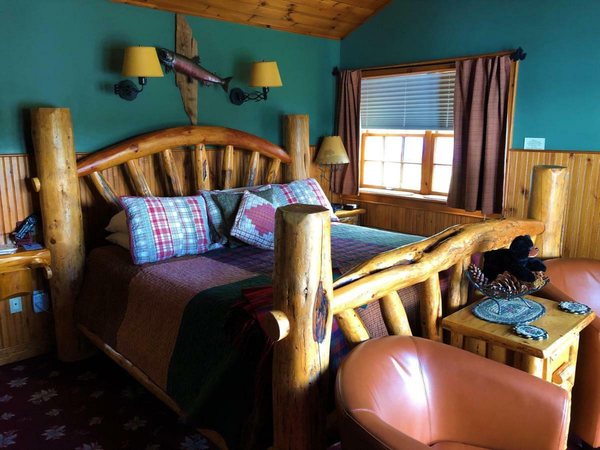Lake George Boathouse Waterfront Lodging 볼튼 랜딩 외부 사진